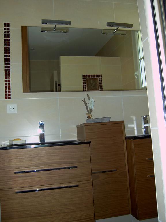 L'Oasis Bed & Breakfast Port-d'Envaux Ngoại thất bức ảnh