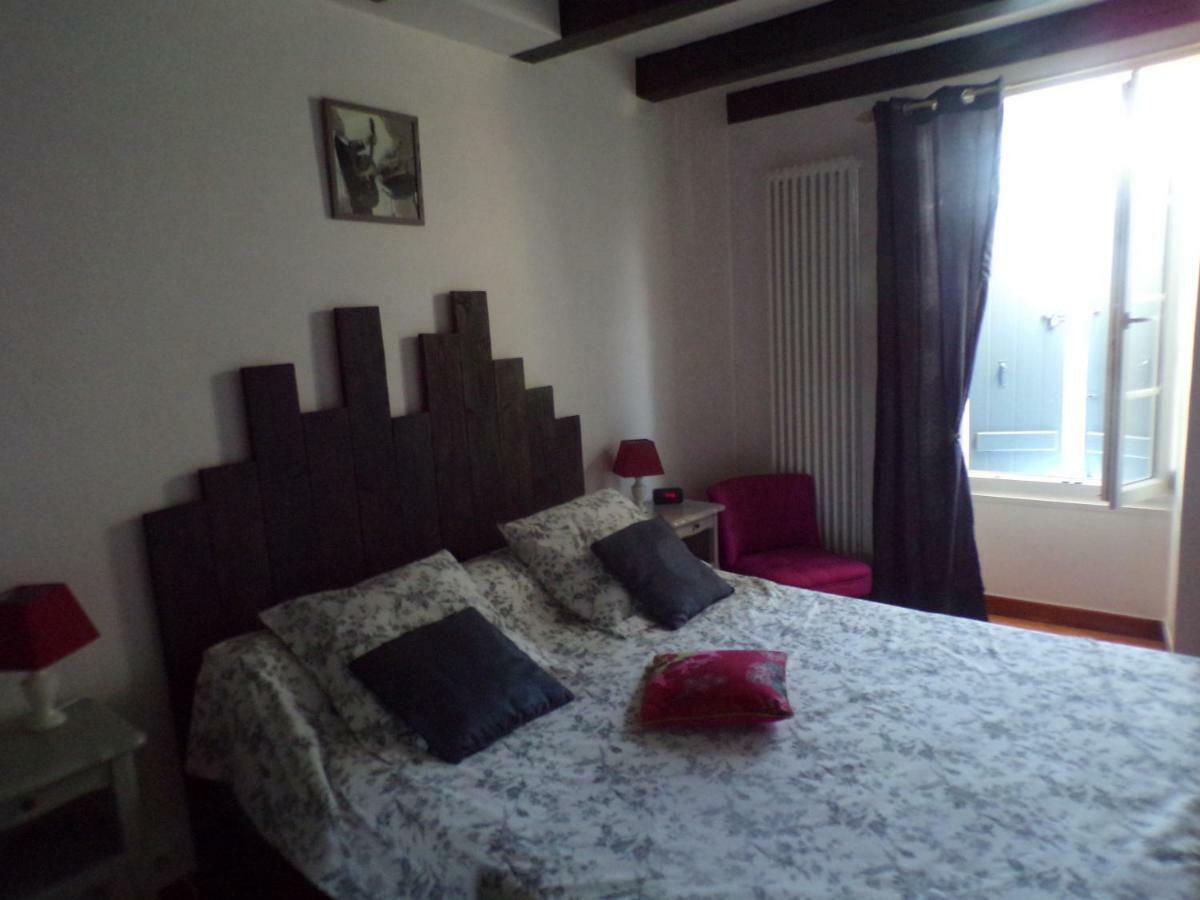 L'Oasis Bed & Breakfast Port-d'Envaux Ngoại thất bức ảnh